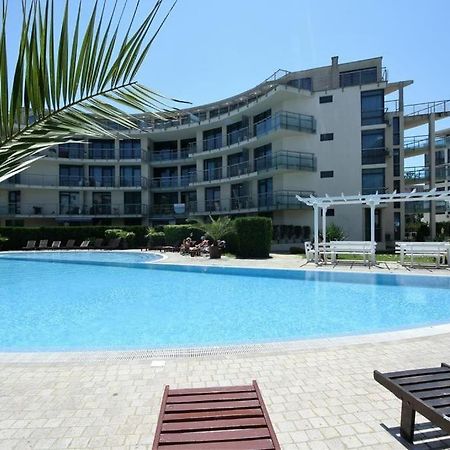 Large Apartment In 阳光海滩 外观 照片