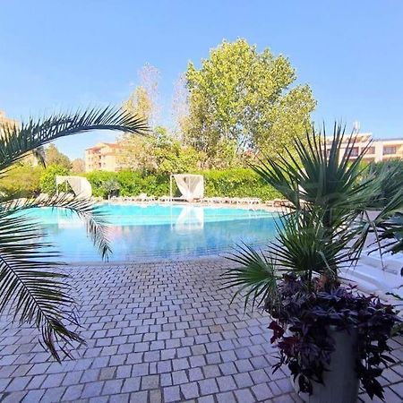 Large Apartment In 阳光海滩 外观 照片