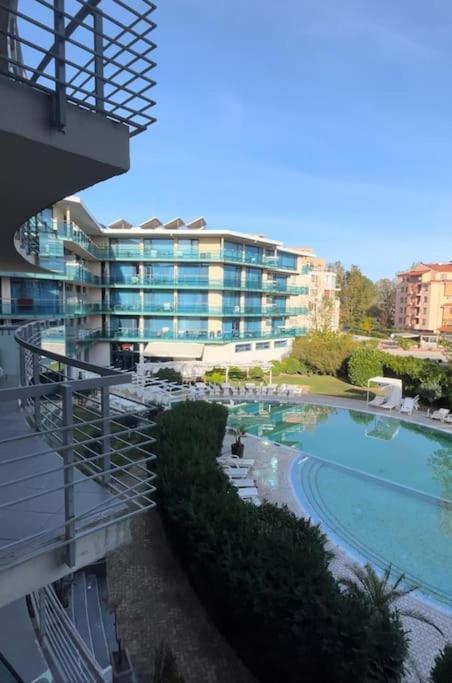Large Apartment In 阳光海滩 外观 照片