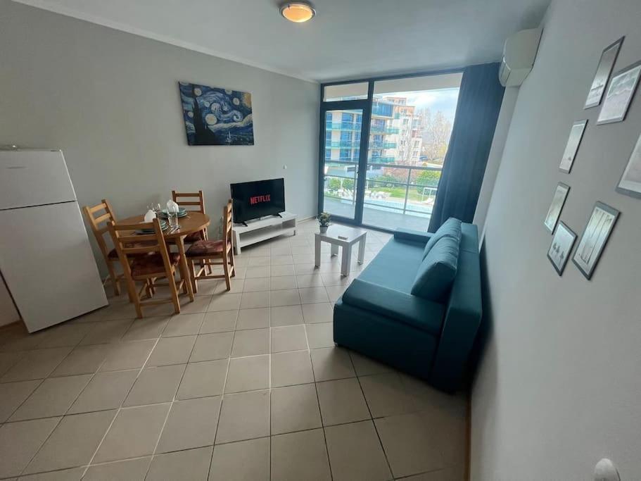 Large Apartment In 阳光海滩 外观 照片